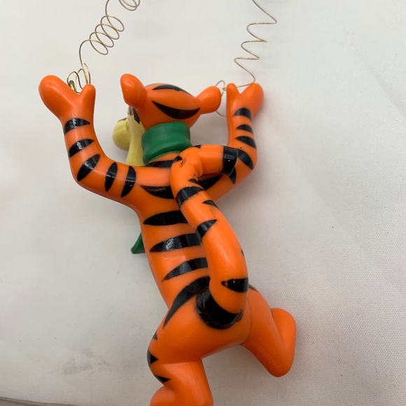 Disney Winnie the Pooh Jumping Tigger Juggling Gifts Christmas Ornament - Picture 10 of 15